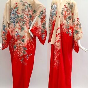 1960/1970’s Floral Kimono Robe